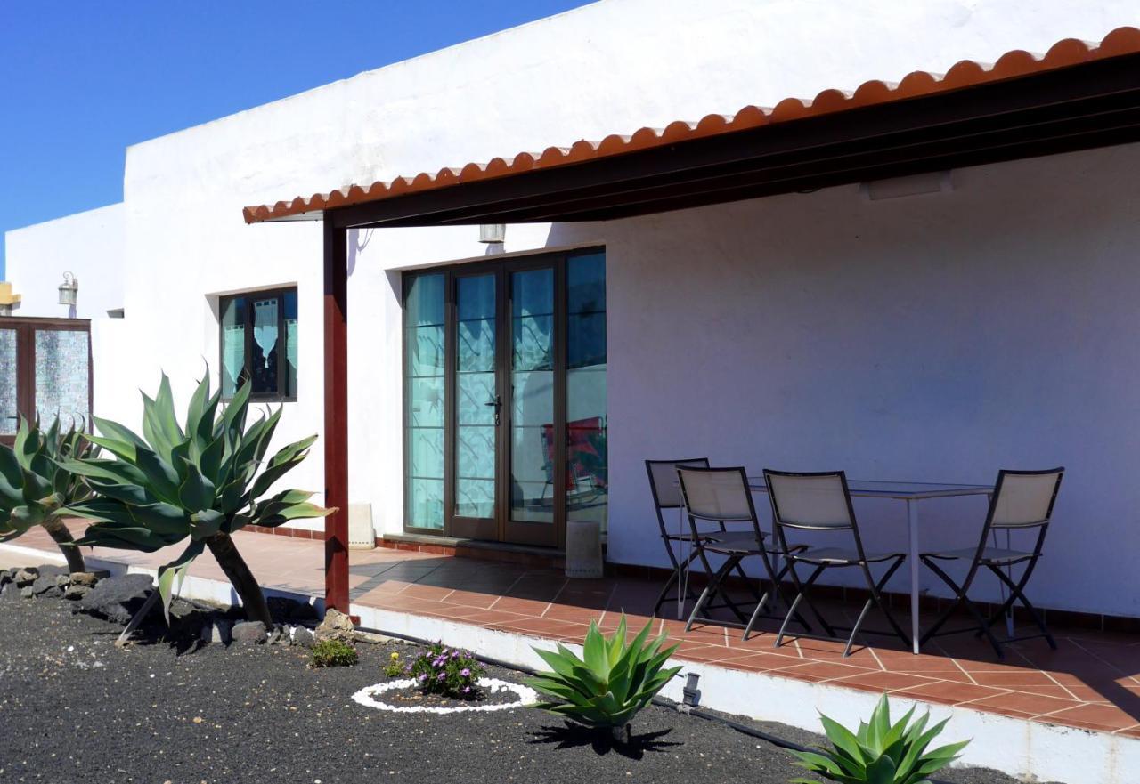 Casa El Gallo Teguise  Exteriör bild